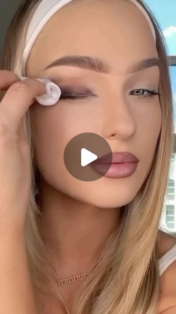 58K views · 2.2K likes | makeuptutorials on Instagram: "Hack for Hooded eyes✨  By: @ingaterner" Eyebrows Makeup Tutorial, Smokey Eye For Hooded Eyes, Blush Placement, Perfect Eyebrow Makeup, Eyebrows At Home, Hooded Eye Makeup Tutorial, Shape Your Eyebrows, Eyebrow Makeup Tutorial, Bad Makeup