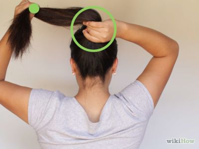 How to Put Your Hair Up with a Jaw Clip -- via wikiHow.com Jaw Clip Hairstyles, Curly Hair Up, Jaw Clip, Pulled Back Hairstyles, Formal Hair, Banana Clip, Hair Clamps, Clip Hairstyles, Hair Pulling