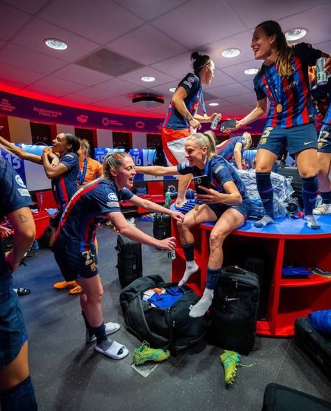 UWCL CHAMPIONS 22/23 England Ladies Football, Barcelona Team, Marc Andre, European Football, Womens Football, Fc Barcelona, Chelsea, Barcelona, Soccer