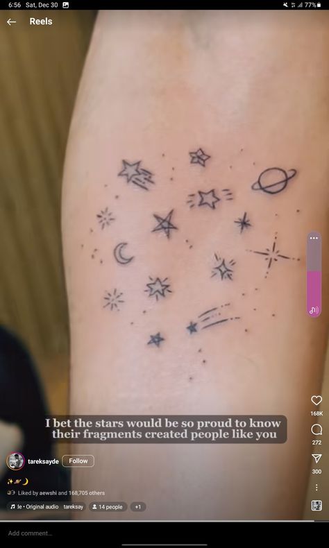 Tattoo where you ask your closest people to draw one star or planet each Family Stars Tattoo, Family Star Tattoo Ideas, Family Star Tattoo, Hand Drawn Tattoos By Family, Star Family Tattoo, My Universe Tattoo, Family Constellation Tattoo, Planet And Stars Tattoo, Wrist Drawing