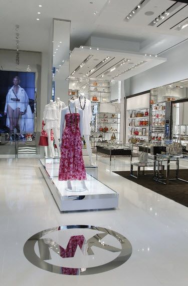 Michael Kors opens Mega Lifestyle Store on Madison Avenue Mall Ideas, Michael Kors Store, Michael Kors Clothes, Michael Kors Shop, Store Design Boutique, Bridal Stores, Store Design Interior, Fashion Stores, Lifestyle Store