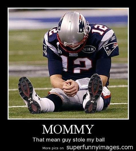 Rugby Vs Football, Football Jokes Funny, American Football Memes, Nfl Jokes, American Football Quotes, Funny Nfl, Nfl Funny, Football Jokes, Football Workouts