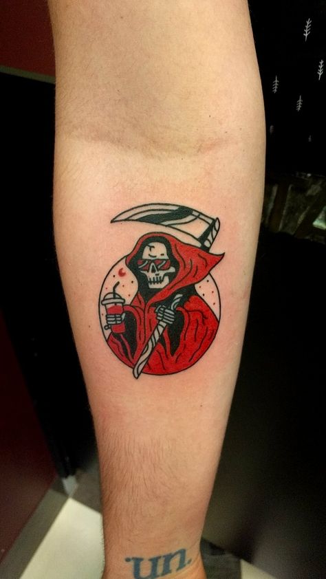 Tato Tradisional, See Tattoo, Tatuagem Masculina Pequena, Grim Reaper Tattoo, Reaper Tattoo, Tattoo For Son, Tato Lengan, Geniale Tattoos, Spooky Tattoos