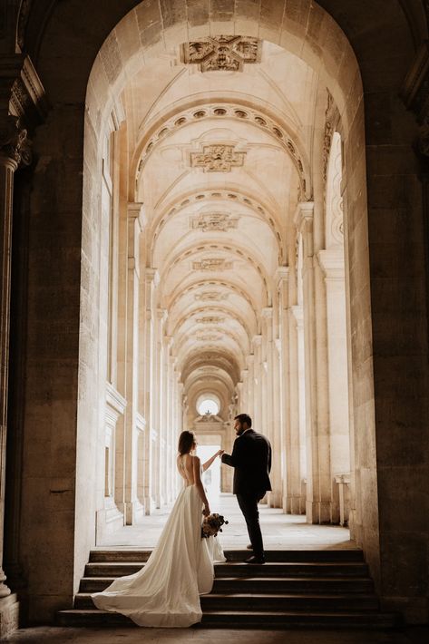 Palais Royal Paris, Paris Engagement Photos, Paris Elopement, Photo Shoot Location, Paris Wedding, Wedding Photos Poses, Shooting Photo, Paris Photos, Pre Wedding Photos