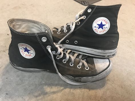 Old worn Converse still use them Worn Converse Aesthetic, Grey Converse Aesthetic, Old Converse Aesthetic, Worn Out Converse, Worn Out Shoes, Old Converse, Converse Shoes High Top, Doctor Who Shoes, Friends Aesthetics