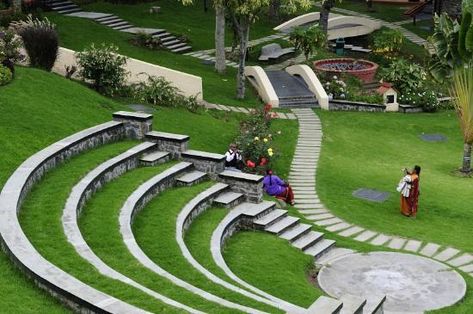 Open Air Amphitheatre Architecture, Open Air Amphitheater, Open Theatre Design, Open Amphitheatre Design, Open Theater Landscape, Outdoor Theater Design, Open Air Theater Design, Ampitheater Seating Outdoor, Open Air Theatre Architecture