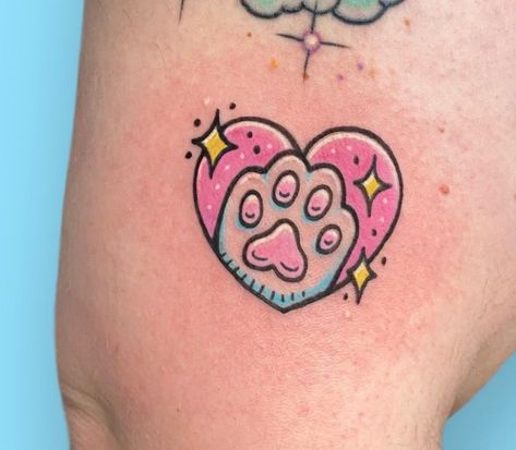 Traditional Paw Print Tattoo, Funny Cool Tattoos, Kawaii Bear Tattoo, Kawaii Food Tattoo, Dessert Tattoo Small, Pink Cat Tattoo, Kawaii Tattoo Ideas Small, Small Glitter Tattoo, Girly Old School Tattoo