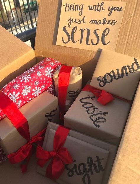 Best Five Senses gifts for him. Five senses gifts for boyfriend or 5 senses gift for best friend that they will LOVE! 5 Senses Gift For Boyfriend, Diy Gifts For Christmas, Five Senses Gift, Diy Jul, Romantic Gifts For Him, Best Boyfriend Gifts, Creative Birthday Gifts, 5 Senses