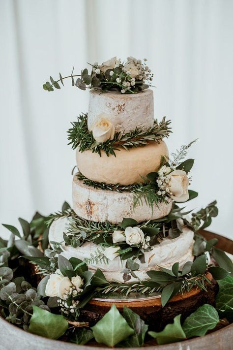 Brownie Wedding Cakes, Donut Wedding Cake, Alternative Wedding Cakes, Cheesecake Wedding Cake, Wedding Cheesecake, Wedding Cake Options, Cheese Wedding Cake, Wedding Donuts, Wedding Cake Alternatives