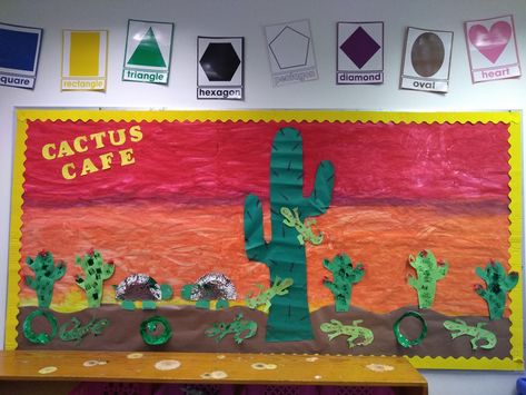 Cactus Cafe Desert Animals Preschool, Desert Bulletin Board, Cactus Cafe, Preschool Bulletin Board, Dessert Animals, Monumental Vbs, Desert Display, Dessert Theme, Animals Preschool