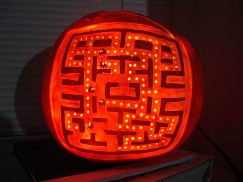 Pacman Pumpkin, Awesome Pumpkin Carvings, Funny Pumpkin Carvings, Pumkin Decoration, Spooky Ideas, Pumpkin Stencils, Pumkin Carving, Frozen Pumpkin, Creative Pumpkin Carving