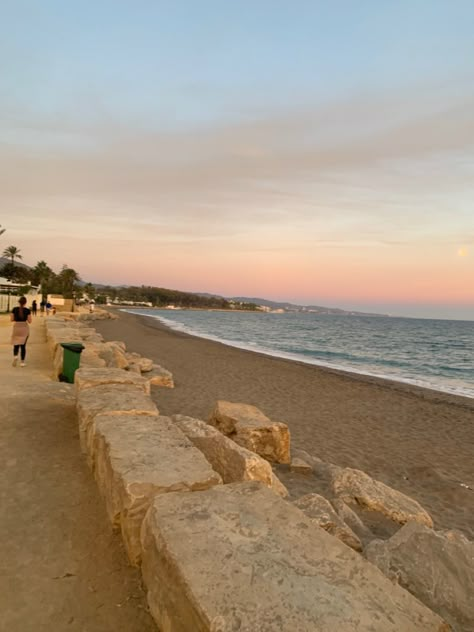 Marbella Picture Ideas, Marbella Spain Beach, Marbella Spain Aesthetic, Marbella Aesthetic, Spain Aesthetics, Spain Marbella, Marbella Beach, Beach Spain, Spain Beach