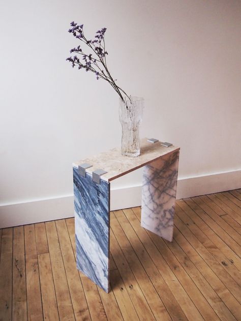 Marble Diy, Diy End Table, Funky Vases, Tall Side Table, Enzo Mari, Salt Mill, Diy Marble, Marble Furniture, Diy End Tables