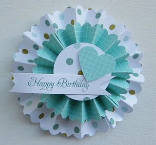 Thursday, July 22, 2010  Gift Topper Tutorial  Great tutorial on Kara's blog on how to make these rosettes. Paper Medallions, Scrapbook Embellishments Diy, Paper Rosettes, Embellishment Diy, Card Embellishments, Candy Cards, Gift Toppers, Card Toppers, Craft Tutorials