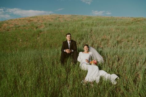 Flower Field Elopement, Small Backyard Wedding Photography, Wedding Photos On Film, Elopement Australia, Casual Wedding Photos, Anti Bride Wedding, Field Wedding Photos, Farm Elopement, Elopement Aesthetic