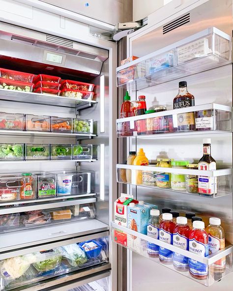 Single Door Fridge, Edit On Instagram, Door Fridge, Freezer Organization, Organized Kitchen, Home Edit, Organizing Services, Kitchen Fridges, Fridge Decor