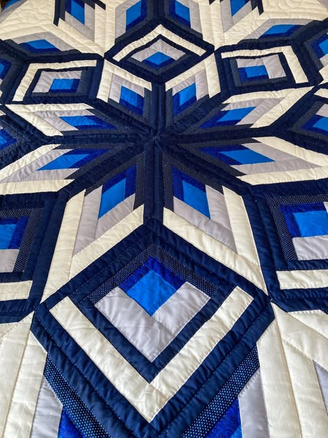 Mikmaq Symbols, Quilted Stars, Quilting Stars, Homemade Snow, Interesting Quilts, Blue Quilt Patterns, Country Quilt, Amish Quilt, Snowflake Quilt