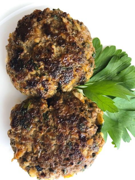 Lamb Apple Breakfast Sausage - Epicurean Therapy Lamb Breakfast, Lamb Sausage, Elimination Diet Recipes, Sausage Seasoning, Breakfast Sausage Recipes, Apple Breakfast, Lean And Green Meals, Sausage Patty, Breakfast Sausage