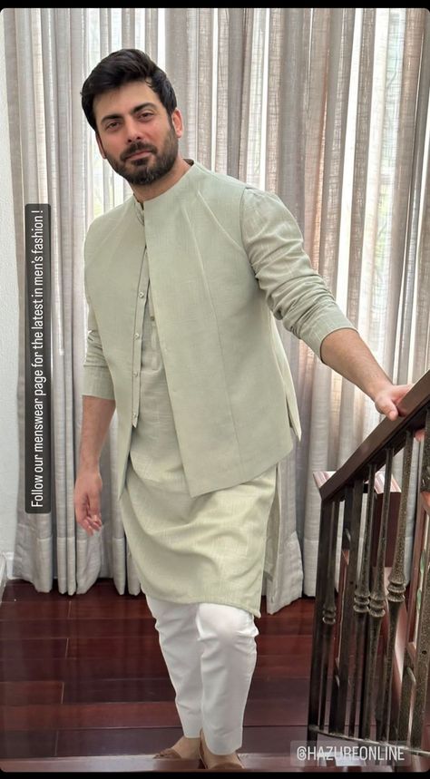 Men Shadi Outfits, Mehndi Clothes For Men, Kurta With Waist Coat For Men, Mehndi Groom Outfit Pakistani, Fawad Khan Kurta Pajama, Pakistani Wedding Outfits Men, Pakistani Mens Wedding Wear, Fawad Khan Kurta, Mehndi Outfit For Men Pakistani