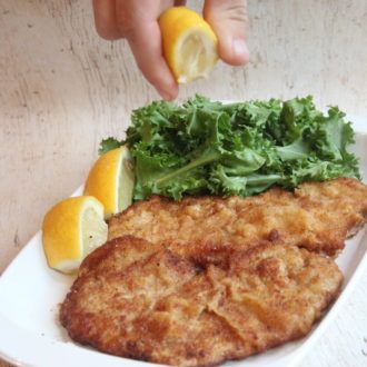 Wiener Schnitzel (Austria) - The Foreign Fork Veal Dishes, Weiner Schnitzel, Austria Food, Austrian Food, Austrian Cuisine, Veal Chop, Schnitzel Recipes, Best Sandwich Recipes, Veal Recipes