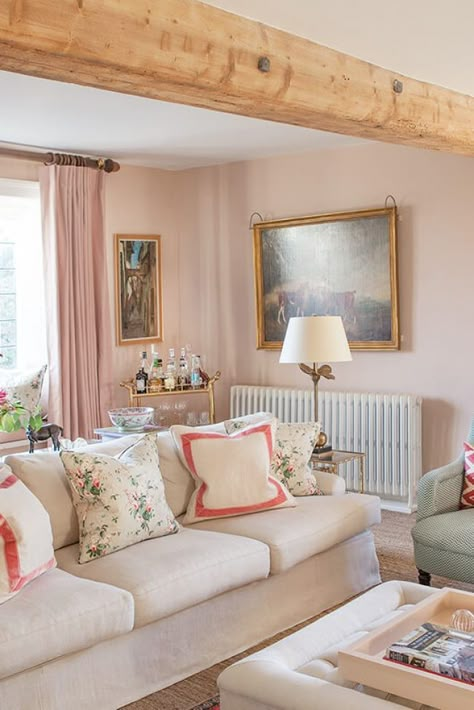 pretty in pink, shades of pink, traditional Blush Pink Sitting Room, Soft Pink Dining Room, Soft Pink Walls Living Room, Transitional Aesthetic Living Room, Modern Country Sitting Room, Pink Painted Living Room, Pastel Sitting Room, Pink Lounge Room, Pink French Country Living Room