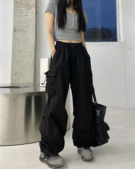 Our Popular Pants ! ❤️‍🔥 Jogger Cargo Pants, Y2k Casual, Baggy Trousers, Cargo Pants Women, Pants Women, Cargo Pants, Streetwear Fashion, Casual Pants, Wide Leg