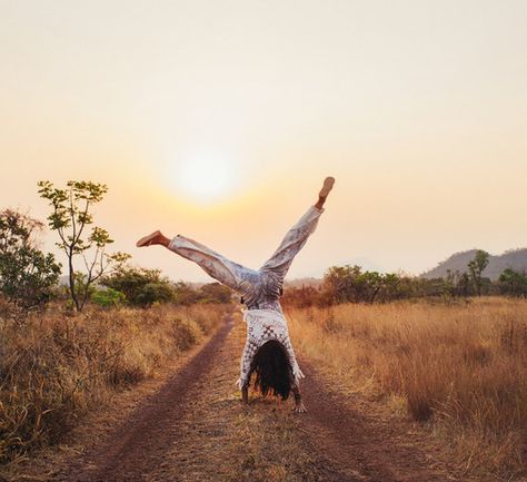 Working Out Outside, Mind Reading Tricks, Dealing With Loneliness, Varicose Vein Remedy, Trading Places, Healing Therapy, Chur, Trading Post, Health Articles