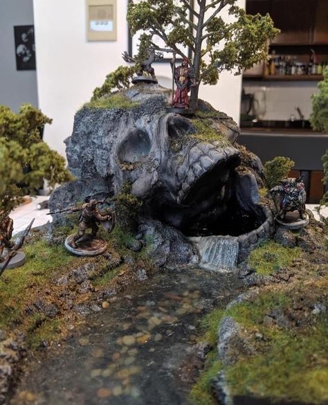 Cheap Dnd Terrain, Dungeons And Dragons Terrain Diy, Dnd Terrain Ideas, Dnd Scenery Diy, Dnd Model Scenery, Homemade Dnd Terrain, D&d Terrain, Diy Dnd Terrain, D&d Crafts