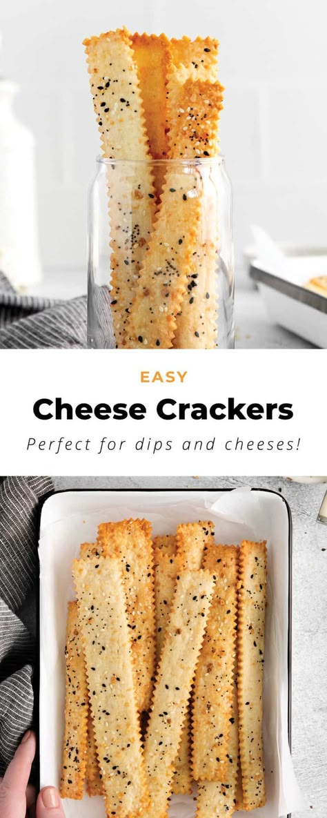 These homemade cheese crackers are made with 7 Ingredients and they are perfect served with hummus, dips, and more! Cheddar Crackers Homemade, Cheese Spread Recipes For Crackers, Cheese Crackers Homemade, Seasoned Crackers Recipe, Cracker Treats, Flavored Cheese, Seed Crackers Recipe, Cheese Cracker Recipe, Homemade Crackers Recipe