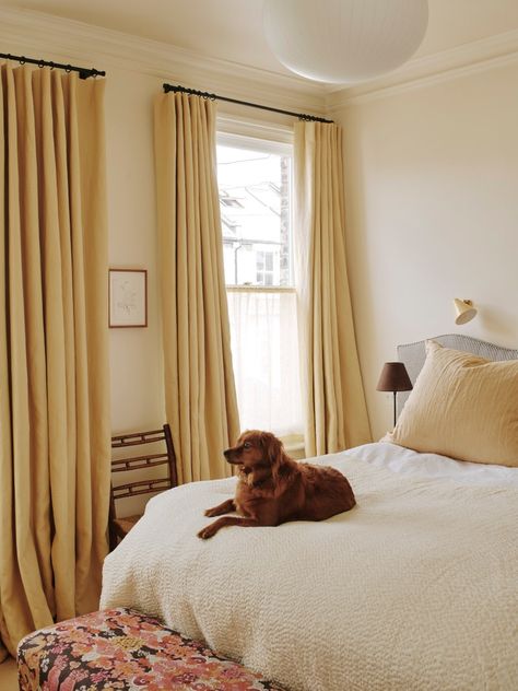 Lucy Williams brings her signature sense of style to her west London house | House & Garden Swag Lamp Over Bed, Scandifornian Style, Mediterranean Bedroom Ideas, Summer Drive, Snug Room, Lucy Williams, House Blend, London House, Victorian Terrace