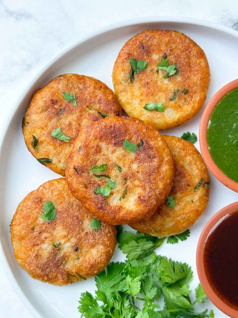 Allo Tikki, Aloo Tiki, Aloo Tikka, Aloo Tikki Chaat, Aloo Tikki Recipe, Masala Aloo, Aloo Recipe, Aloo Tikki, Dewey Decimal