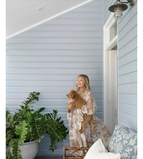 Verandah Styling, Hamptons Style Front Door, Hamptons House Exterior Australia, Hamptons Farmhouse Style, Alfresco Ideas Australia, Coastal Furniture Ideas, Hamptons Backyard, Australian Hamptons Style, Modern Hamptons Style