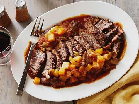 Pot Roast Chef Anne Burrell, Anne Burrell, Perfect Pot Roast, Pot Roast Recipe, Roast Recipe, Pot Roast Recipes, Beef Chuck, Chuck Roast, Roast Recipes