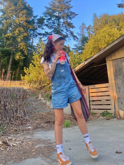 Overall Jean Shorts Outfit, Overalls And Vans Outfit, Bandana And Overalls, How To Style Black Overalls Shorts, 90s Overall Shorts Outfit, Oversized Overalls Shorts, Levi Overalls Shorts, Womens Short Overalls Outfit Ideas, Overalls And Bandana Outfit