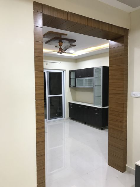 Kitchen Entrance Arch Design, Veneer False Ceiling Design, Hall To Dining Arch Design, Kitchen Arch, Kitchen Opening, Arch Designs For Hall, Kitchen Window Design, Arch Designs, Window Grill Design Modern