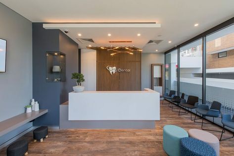 Waiting Room Design Reception Areas, Dentist Office Design Interiors, Dental Reception, Chiropractic Office Design, Dental Design Interior, Doctor Office Design, Waiting Room Design, Dentist Office Design, Studio Medico