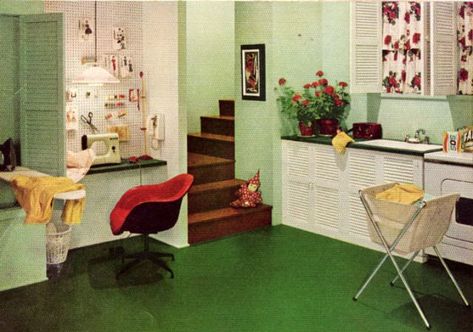 36 Beautiful Photos That Show the 1960s Home Decoration by Sherwin-Williams ~ Vintage Everyday Giki Tiki, Utility Room Designs, 1960s Home Decor, 1960s Decor, 1960s Home, Dream Laundry Room, Retro Interior Design, Deco Retro, Retro Interior