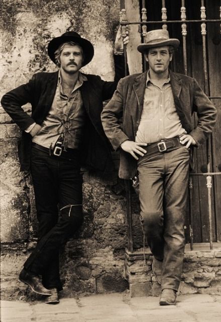 Robert Redford and Paul Newman in "Butch Cassidy and the Sundance Kid", 1969 Paul Newman Robert Redford, Klasik Hollywood, A Well Traveled Woman, Gena Rowlands, Sundance Kid, Jane Russell, Faye Dunaway, Gene Kelly, Mae West