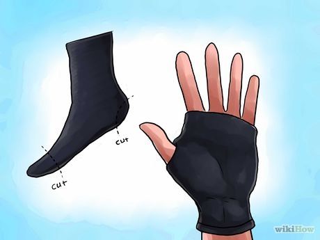 Recycle Your Socks into fingerless gloves Diy Fingerless Gloves, How To Make Gloves, Diy Leg Warmers, Hospital Socks, Gloves Diy, Mismatched Socks, Hand Socks, How To Recycle, Diy Wardrobe