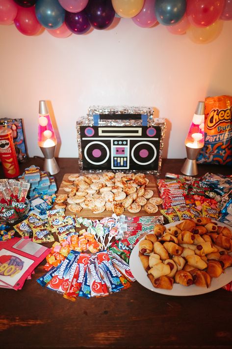 1993 Birthday Theme, 90s Charcuterie Board Ideas, Nostalgic 2000s Snacks, 1990 Party Theme, 2000s Snacks Party, 1995 Birthday Party Ideas, 90s Party Snack Ideas, Late 90s Birthday Party Theme, 1998 Party Theme