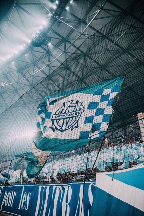 Velodrome Marseille, Ultras Football, Sports Images, Sports Pictures, Photo Profil, Ideas Style, Home Ideas, Soccer, Style Inspiration