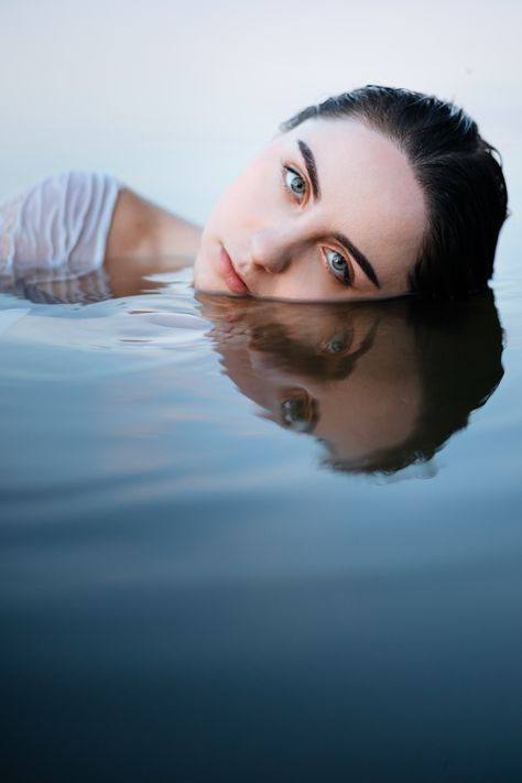 Person In Water Photography, Editorial Water Photoshoot, Pool Editorial Photoshoot, Water Dress Photoshoot, Water Editorial Photography, Walking On Water Photoshoot, Person In Water Reference, Woman In Water Photography, Water Shoot Ideas