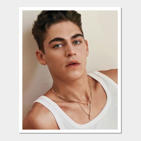 Add some fun to your wardrobe with this Hero Fiennes Tiffin design, or give it as the perfect gift! -- Choose from our vast selection of art prints and posters to match with your desired size to make the perfect print or poster. Pick your favorite: Movies, TV Shows, Art, and so much more! Available in mini, small, medium, large, and extra-large depending on the design. For men, women, and children. Perfect for decoration. Hommes Grunge, Hero Fiennes Tiffin Aesthetic, Hero Fiennes Tiffin Hardin, Hot Hero, Hardin Scott, Hero Wallpaper, Hottest Guy Ever, Cute Celebrity Guys