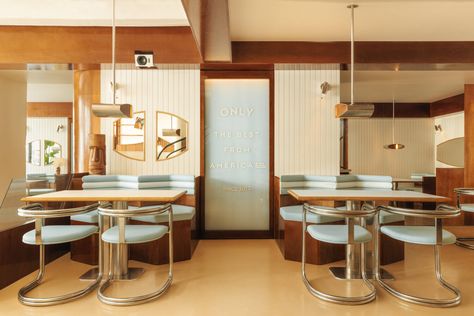 60s Cafe, Hunter Journal, Jake Arnold, Diner Aesthetic, Wood Columns, Burger Restaurant, Design Restaurant, American Diner, 카페 인테리어 디자인