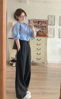 Girly Office Outfits, Korean Campus Outfit, Korean Elegant Outfit, Korean Formal Outfit, Korean Business Fashion, Korean Business Casual, Comfy Trendy Outfits, Aesthetic Korean Fashion, Korean Fashion Work