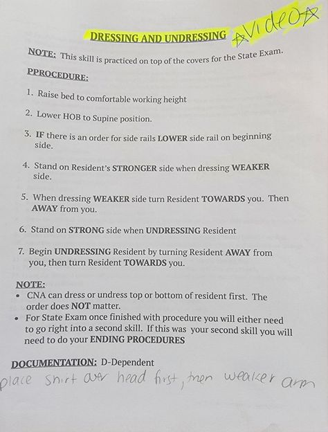 Cna Notes, Cna Skills Test, Cna Study Guide, Cna Training, Nursing School Studying Cheat Sheets, Er Tech, Cna School, Nursing School Inspiration, Np School
