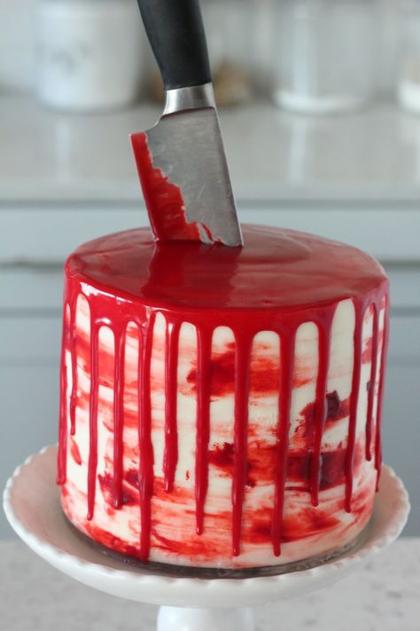 Halloween Bloody Knife Cake (Red Velvet Cake with Almond Cream Cheese Buttercream) - Baking with Blondie Almond Cream Cheese, Halloween Torte, Scary Cakes, Läskig Halloween, Velvet Cakes, Cake Red Velvet, Postres Halloween, Bolo Halloween, Halloween Birthday Cakes