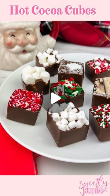 Jamie Dinardi-Dill | Sweetly Jamie on Instagram: "Hot Cocoa Cubes ❄️☃️ pour your chocolate into ice cube silicone mold and top with any garnishes you like then allow to set in the fridge for an hour. Pop cocoa cubes out of mold and place in mugs (2-3 cubes per serving!) then top with super hot milk to watch the magic happen! Give the cubes a minute to melt then stir and enjoy!" Ice Cube, Silicone Mold, Hot Cocoa, Silicone Molds, Cocoa, The Magic, Molding, Pastry, Milk