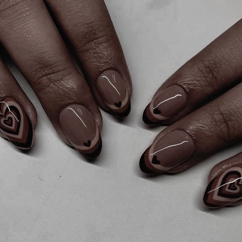 Brown Almond Nails With Heart, Dark Brown Nails Short, Dark Academia Nails Ideas, Brown Heart Aesthetic, Academia Nails, Dark Academia Nails, Heart Aesthetic, Brown Heart, Nails Dark