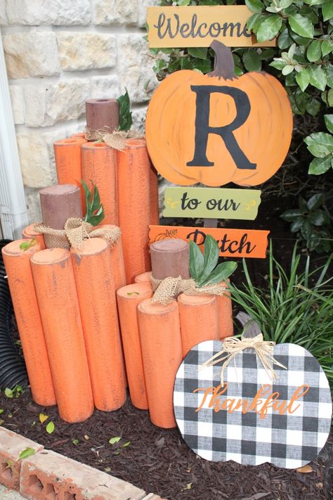 Fall Pool Noodle Crafts, Pool Noodle Crafts Decor, Pool Noodles Halloween Ideas, Pool Noodle Crafts Halloween, Pool Noodle Pumpkins Diy, Pool Noodle Fall Decor, Uses For Pool Noodles, Pool Noodle Pumpkins, Pool Noodle Halloween Decor